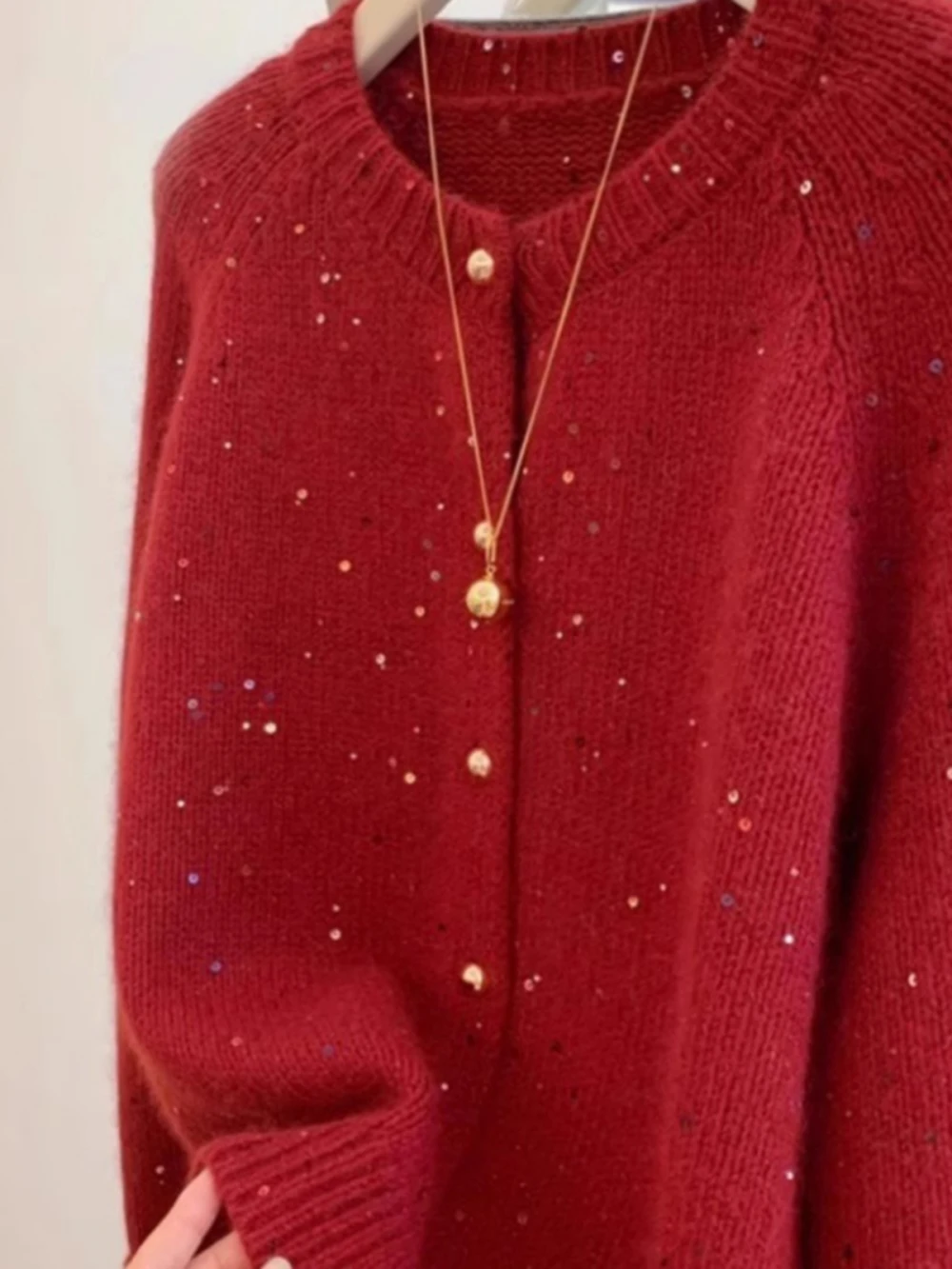 Christmas Red Sequined Knitted Cardigan 2024 New Christmas Women's Round Neck Single Breasted Sweater Retro Elegant Charm Jacket