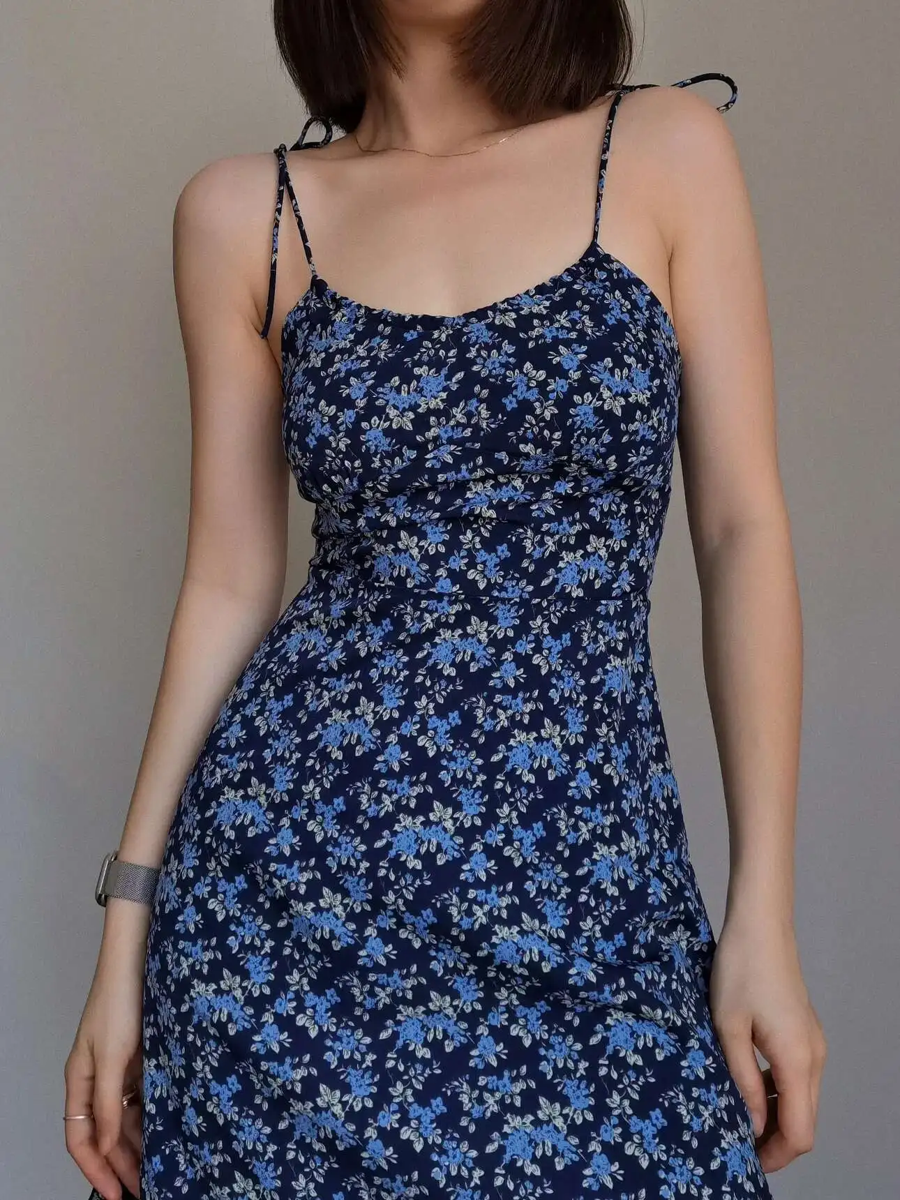 Stijl Sexy Franse Taille Cinching Blauwe Bloemen Sling Vierkante Hals Jurk 2024 Zomer Nieuwe Retro Literatuur Kunst Mini Jurk JDTM