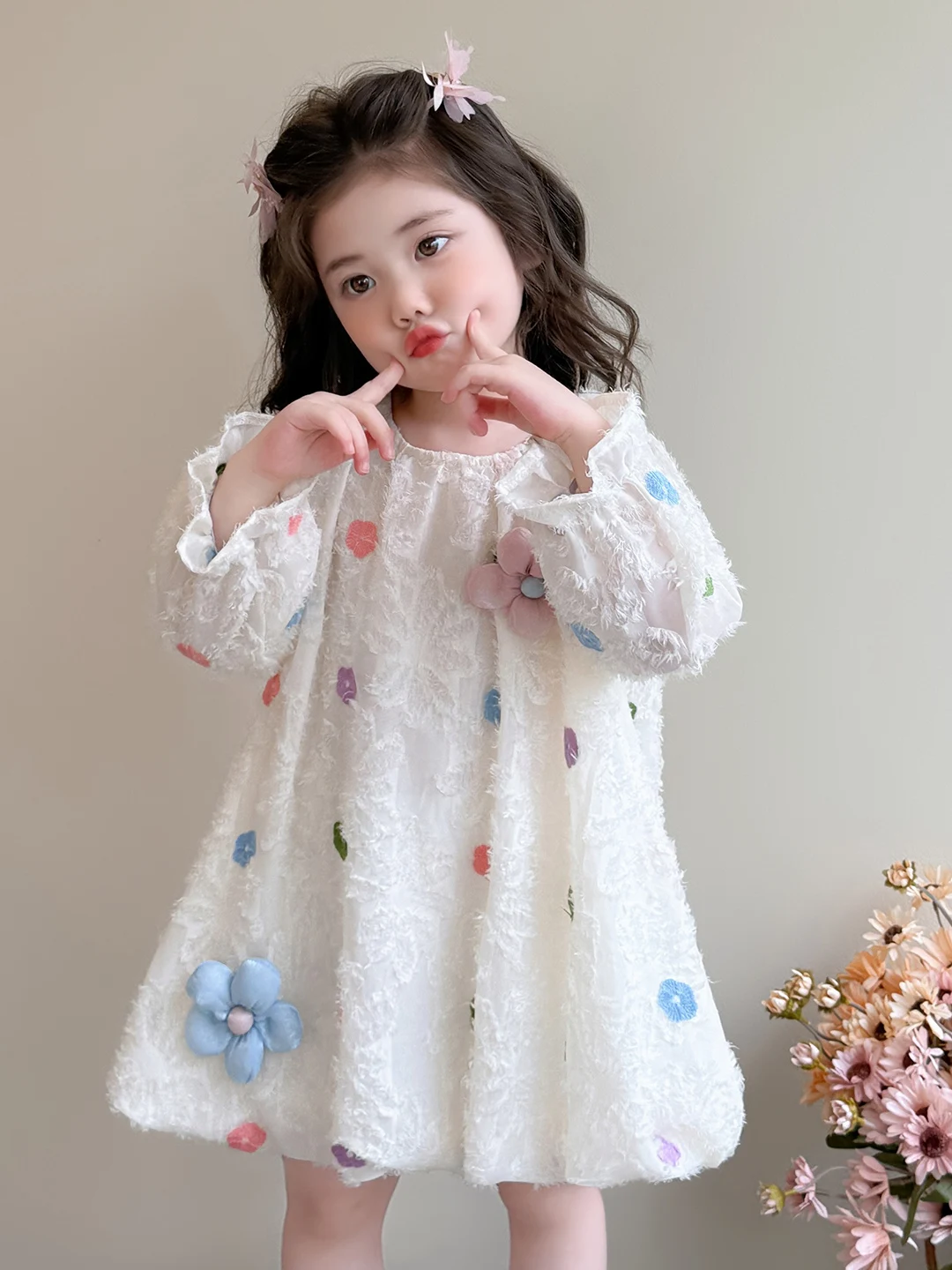 Princess Style Dress for Girls with 3D Flower Design Sweet Cute Mid-Length Baby Girl's Fashionable Autumn Dress