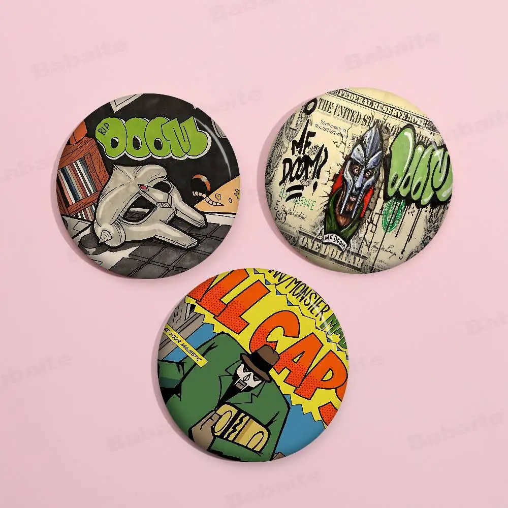 MF DOOM مغني الراب 32/44/58 مللي متر تخصيص زر دبابيس لطيف مضحك الإبداعية شارة مجوهرات ديكور هدايا للأصدقاء #2