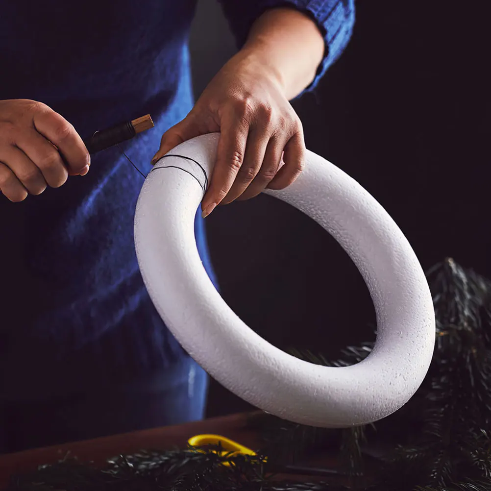 

6pcs Foam Circles Christmas Decorations Smooth DIY Wreath Frames Paintable Craft Rings Novelty Arts Unfinished Model