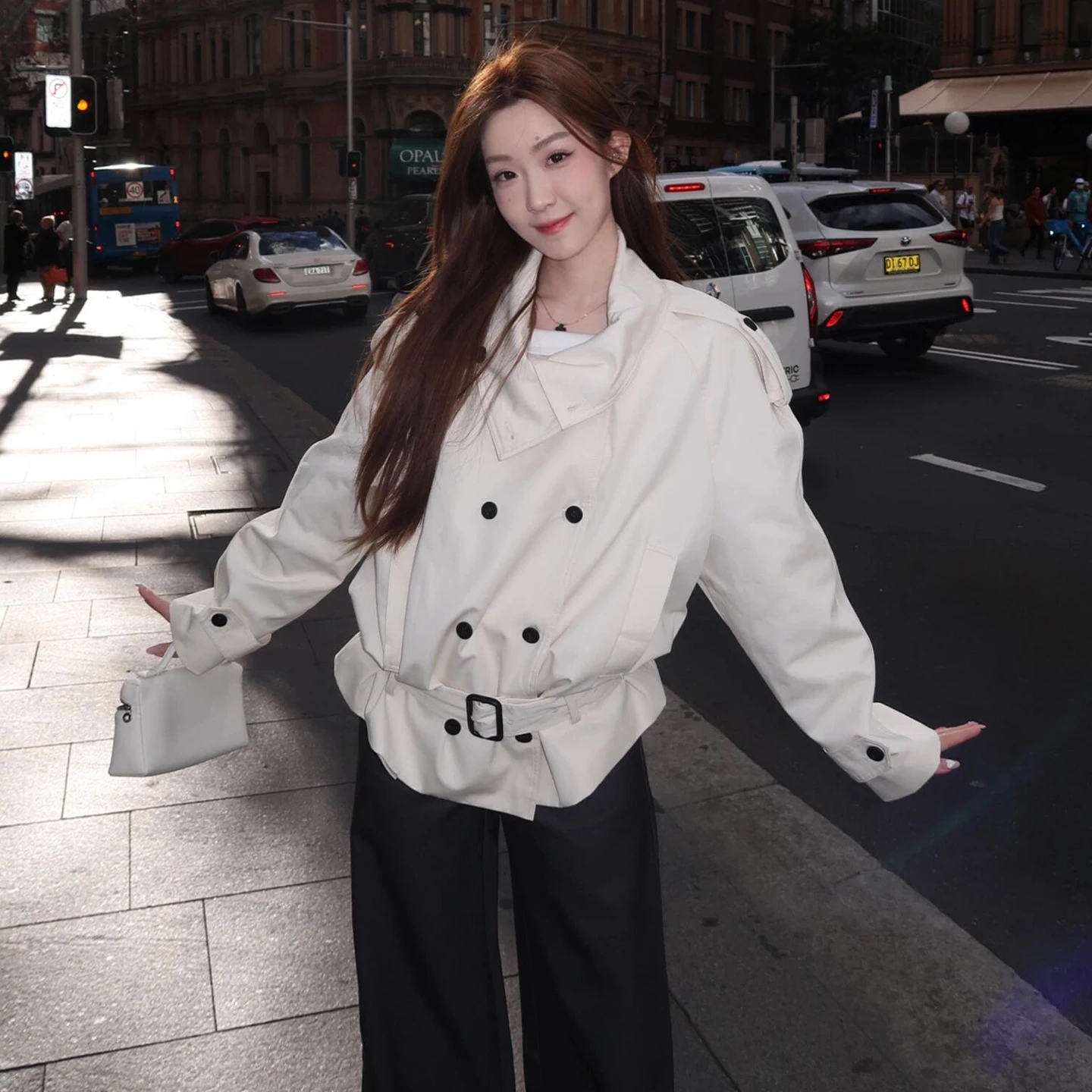 

White High-end Stand Up Collar Trench Coat for Women's Autumn 2025 New Loose Casual Jacket