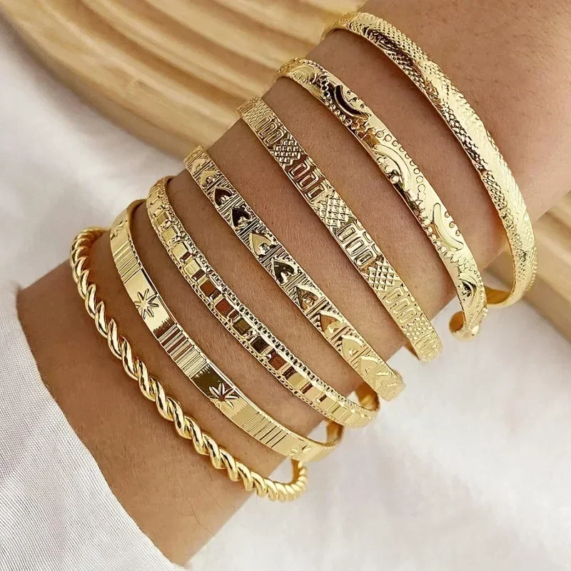 7pcs Golden Bracelets for Women, Silvery Bracelet Clothing Jewelry Fashion Disco Bracelet Golden Bracelet