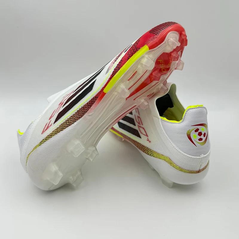 

Society Cleats Men Soccer Shoes Professional Football Field Boots Indoor Fast Football Shoes Comfortable TF/FG Sneaker Unisex