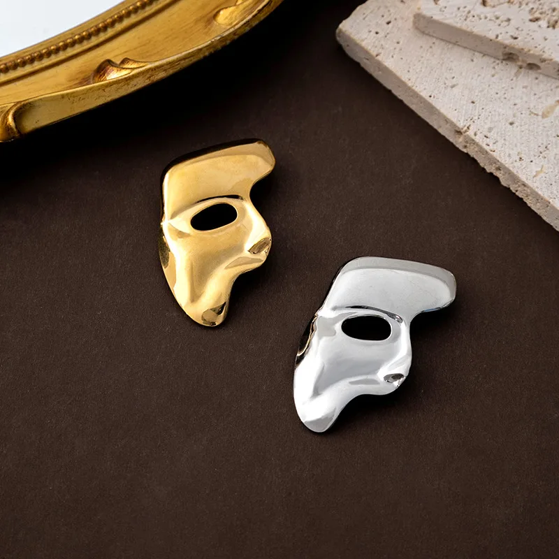 Gold Opera Half Mask Pin Silver Theater Drama Mask Brooch Abstract Face Brooch Gothic Minimalist Statement Drama Jewelry Unisex