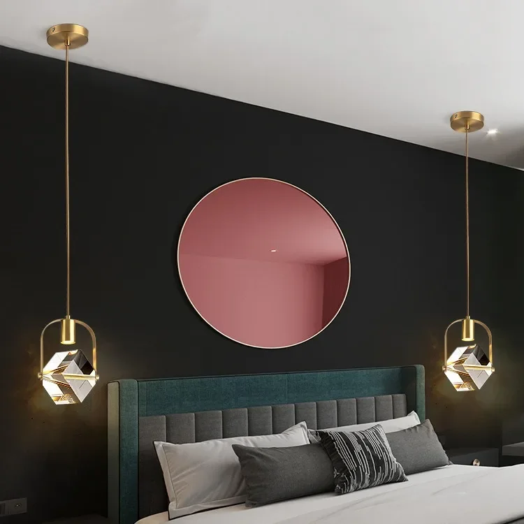 Lampadario da comodino per camera da letto di lusso leggero, moderno, semplice, a lunga linea, piccolo lampadario, lampada da bar personalizzata, lampada di cristallo