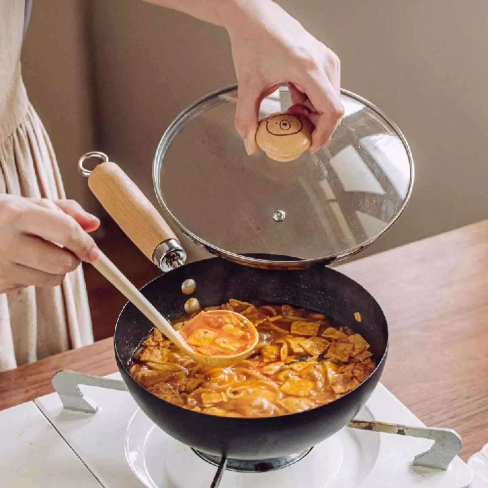 Fry Pan Frying Pan Even Heating  Coating Multifunctional Iron Pot with Convenient Handle for Daily Home Cooking Frying Pan