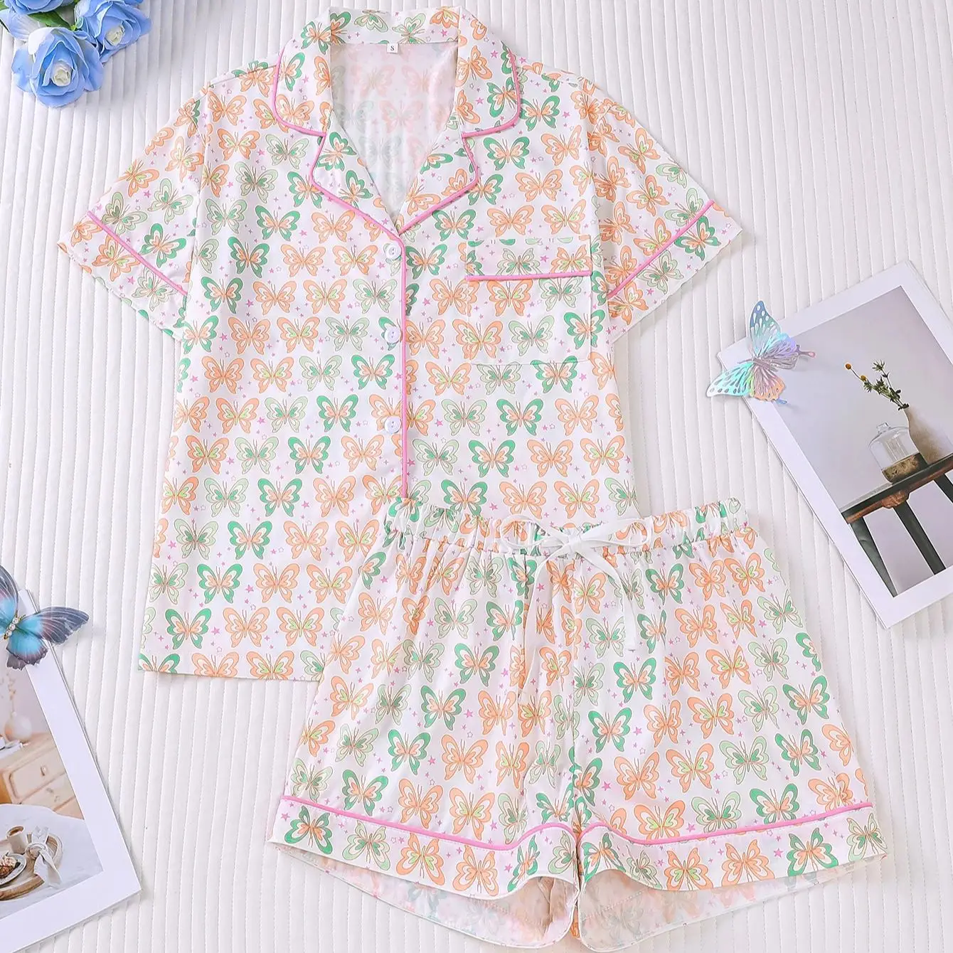 

Women's Healing Butterfly Printed Pajama Set Short Sleeve Collar Shorts Casual Outerwear Two Piece Set