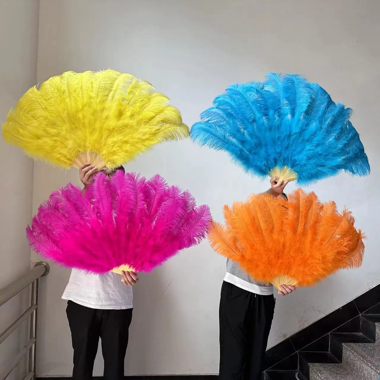 Colored Big Ostrich Feather Fans 100cm/130cm for Party Wedding Carnival Celebration Festival Dance Performance Props Feather Fan