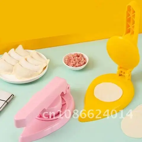 

Pressing Small-sized Skin Mould Presser Dumpling Machine Artifact For Lazy Home Kitchen Tool New 2022