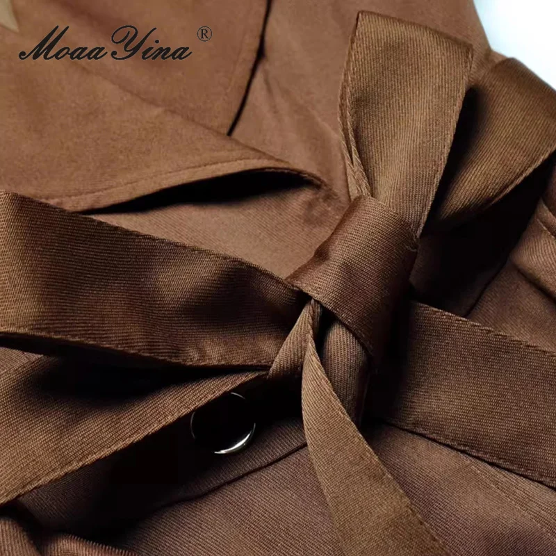 MoaaYina cuello de manga larga con cordones en la cintura borde con volantes flor tridimensional gabardina larga de moda 2025 otoño nuevo