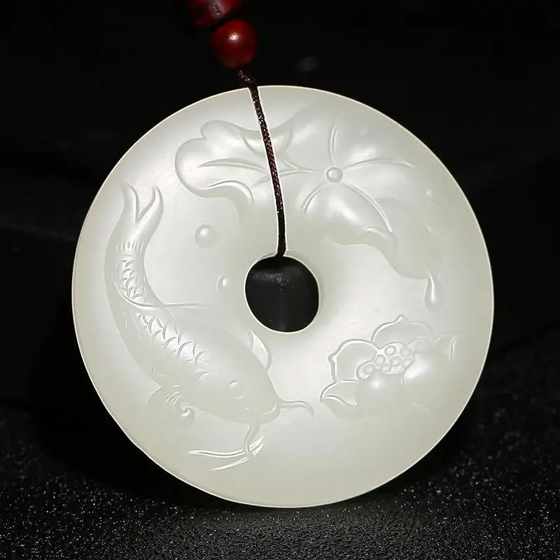 Natural HetianJade Suet White Jade Has More Than OneYear In A Row. Safe Buckle Pendants for Men and Women Are Versatile Pendants