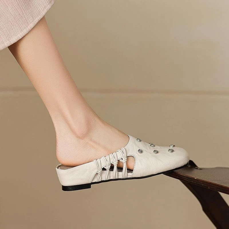 Mit Strass besetzte Mules-Schuhe für Damen, ausgeschnittene, geraffte Slip-On-Flats, Damen-Slipper mit quadratischer Spitze aus Kunstleder, Damenschuhe für das Büro – Detail 8