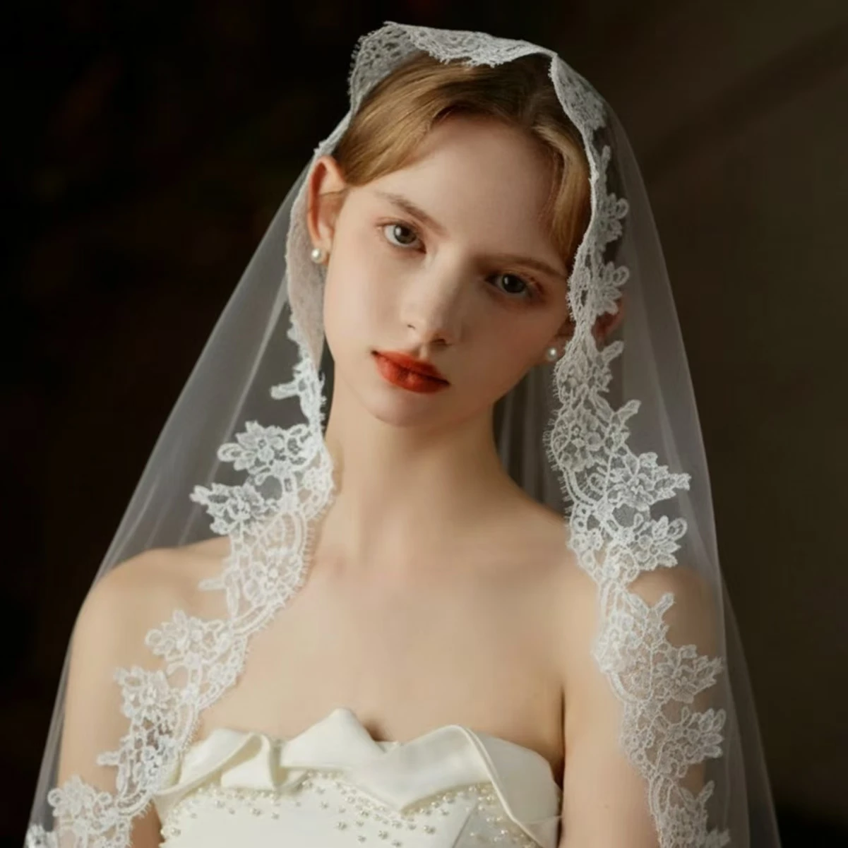 Thumbnail 3 - #13 New Bridal Veils Arrivals