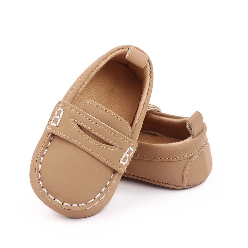 Mocassins en cuir à semelle souple pour bébés, chaussures CPull pour garçons, articles pour tout-petits, accessoires pour bébés, chaussures pour