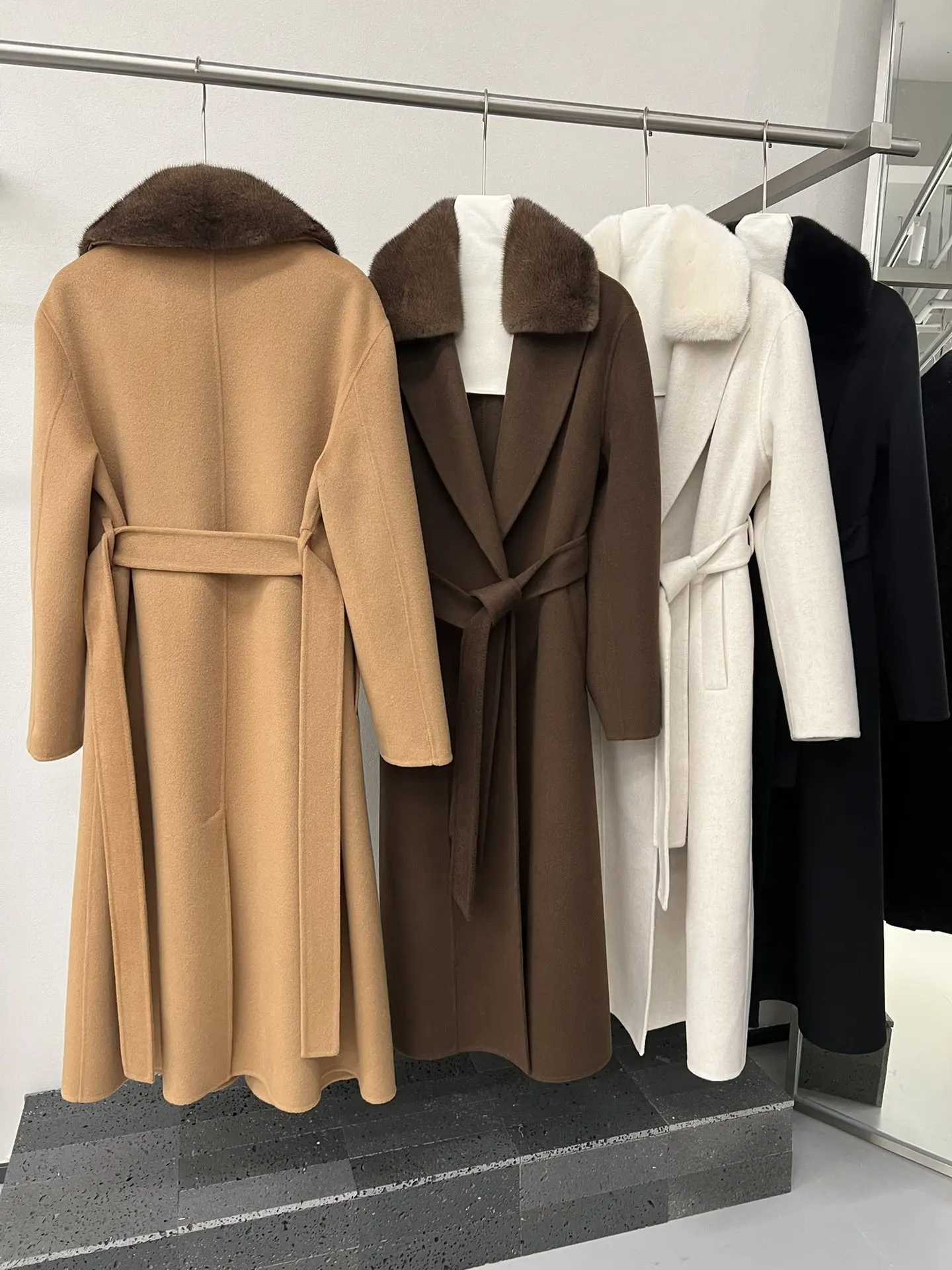 2025 شتاء جديد طويل معطف من قماش الكشمير المرأة فرو المنك طوق الدانتيل متابعة سليم صالح معطف طويل الصوف النايلون