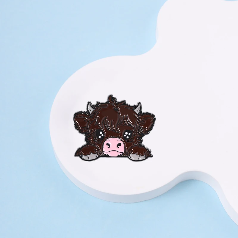 Hochlandrind Cartoon Emaille-Anstecknadel Niedliche Flauschige Langhaarige Braune Kuh Broschen Rucksack Revers Abzeichen Tierschmuck Geschenk für Freunde – Detail 7