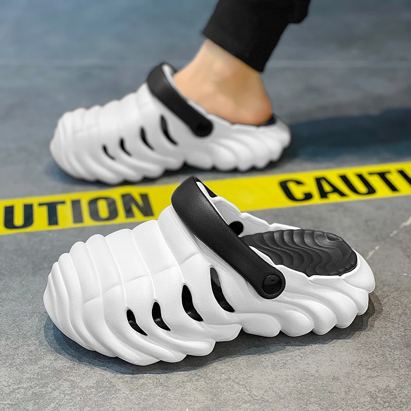 

Men Plus Size Leather Beach Slippers Soft Sole Breathable Non Slip Casual Outdoor Summer Daily Walking Footwear