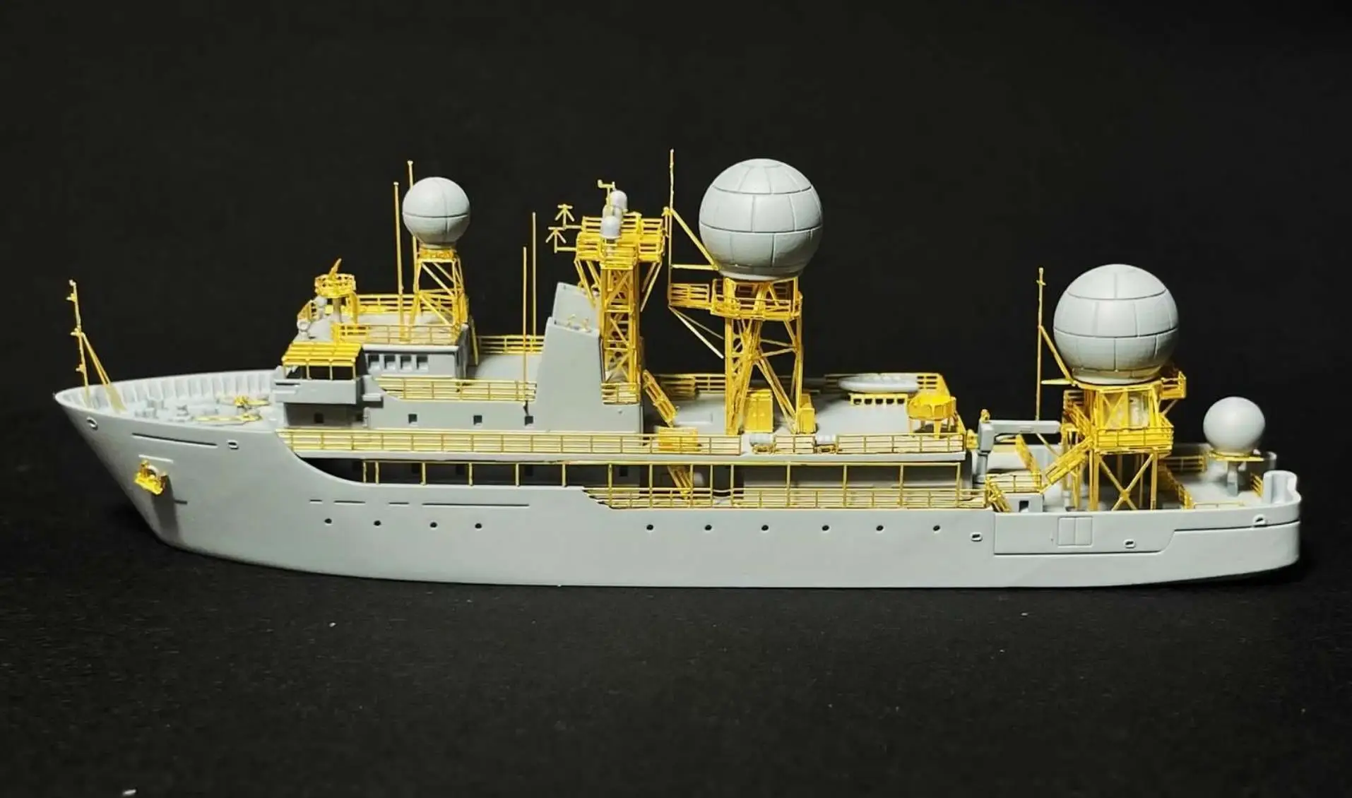 EVMODEL S102 1/700 USAV Worthy(T-AGOS-14)Missile Range Instrumentation Ship