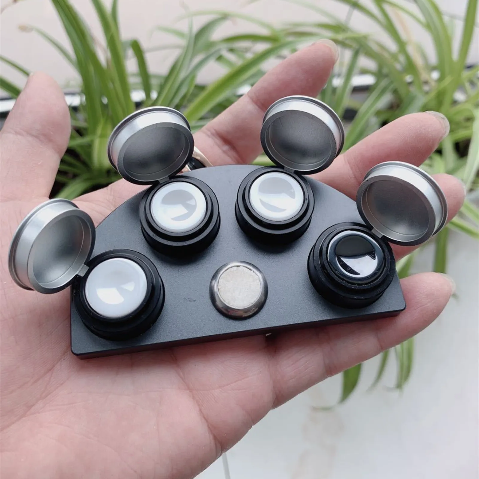Alloy Metal Watch Oil Pot Set Lubrication Stand Oiler Holder W/ 4 Cups Metal Tray Oilers Watchmaker Watch Practical Repair Tool-image