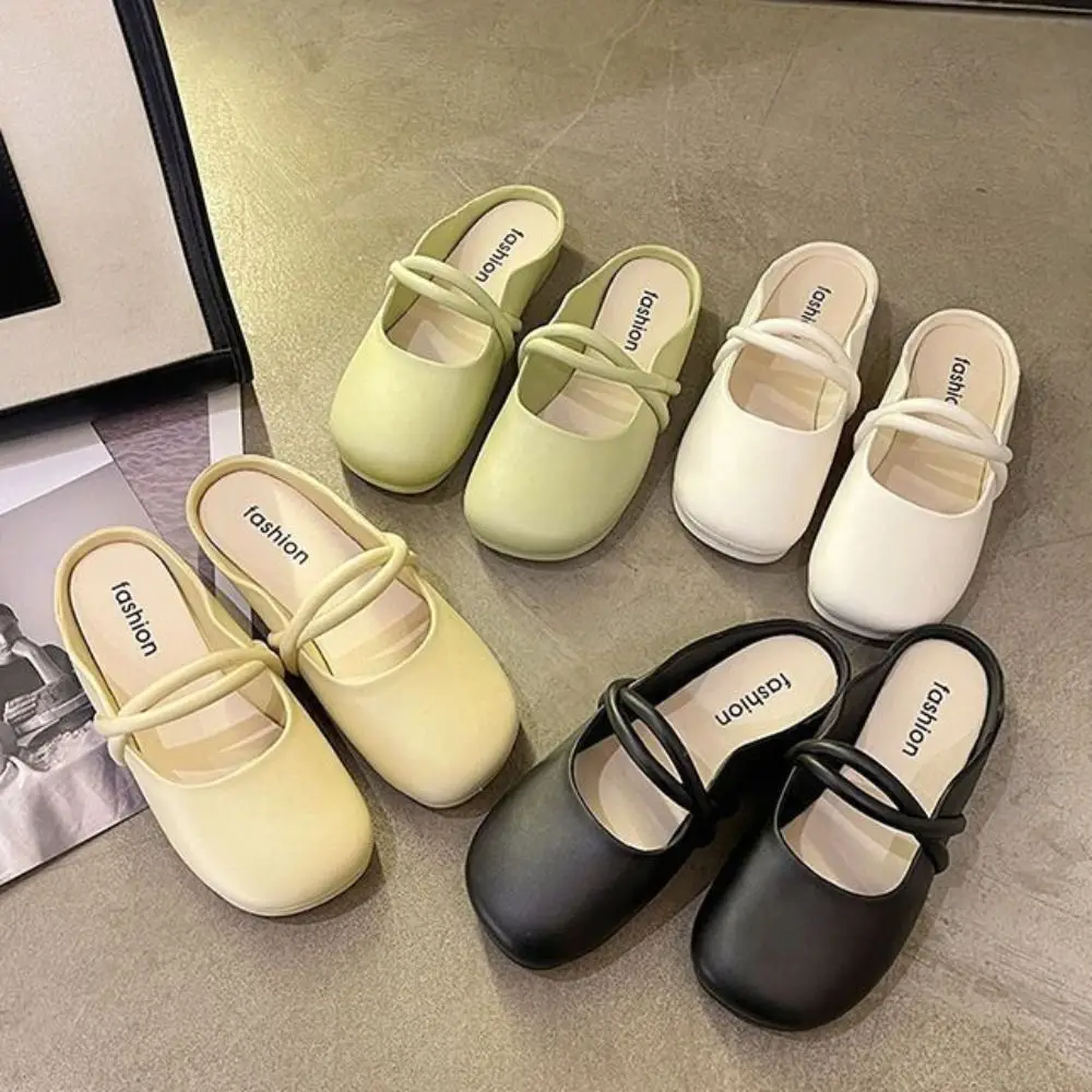 

Модные противоскользящие тапочки на плоской подошве, женские милые шлепанцы из ПВХ, сандалии с квадратным носком, тапочки из искусственной кожи на мягкой подошве, уличная одежда