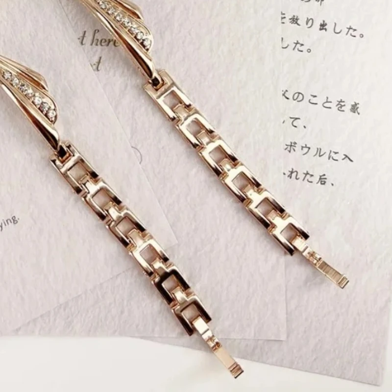 

Woman Girls Water Droplets Shape Bracelet Watches Luxurious Female Young Woman Quartz Watches Thin Strap Fashion Watches