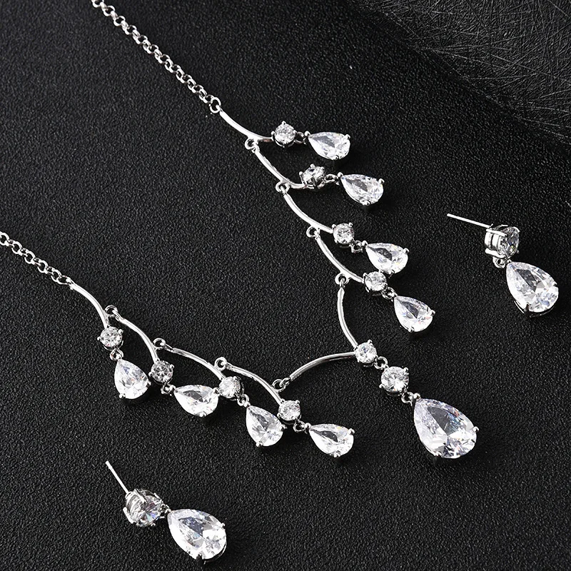 brand genuine Luxury real jewels Liang Ya Li Ren (Korean version) women's simple zircon jewelry water drop earrings necklace two