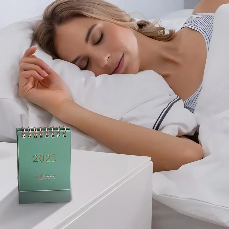 Mini Calendario de escritorio pequeño Simple, calendario portátil de bolsillo, calendario de Plan, decoración de escritorio, 2024-2025