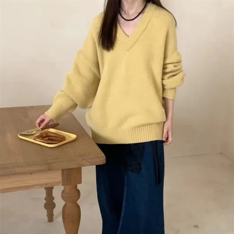 

2024 Lazy Wind Big Size V-neck Sweater Women's New Autumn and Winter Korean Version of High-grade Loose Solid Color Sweater