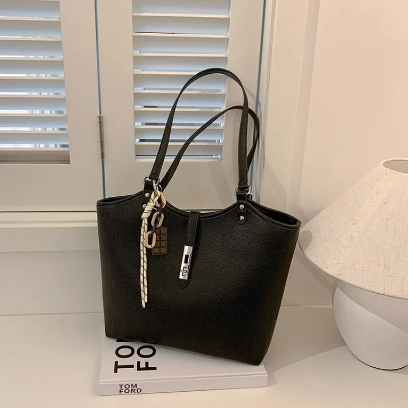 

Popular Classic Elegant Leather Handbag Women Shoulder Bag Crossbody Style Luxury Brand Famous Designer Spacious Design
