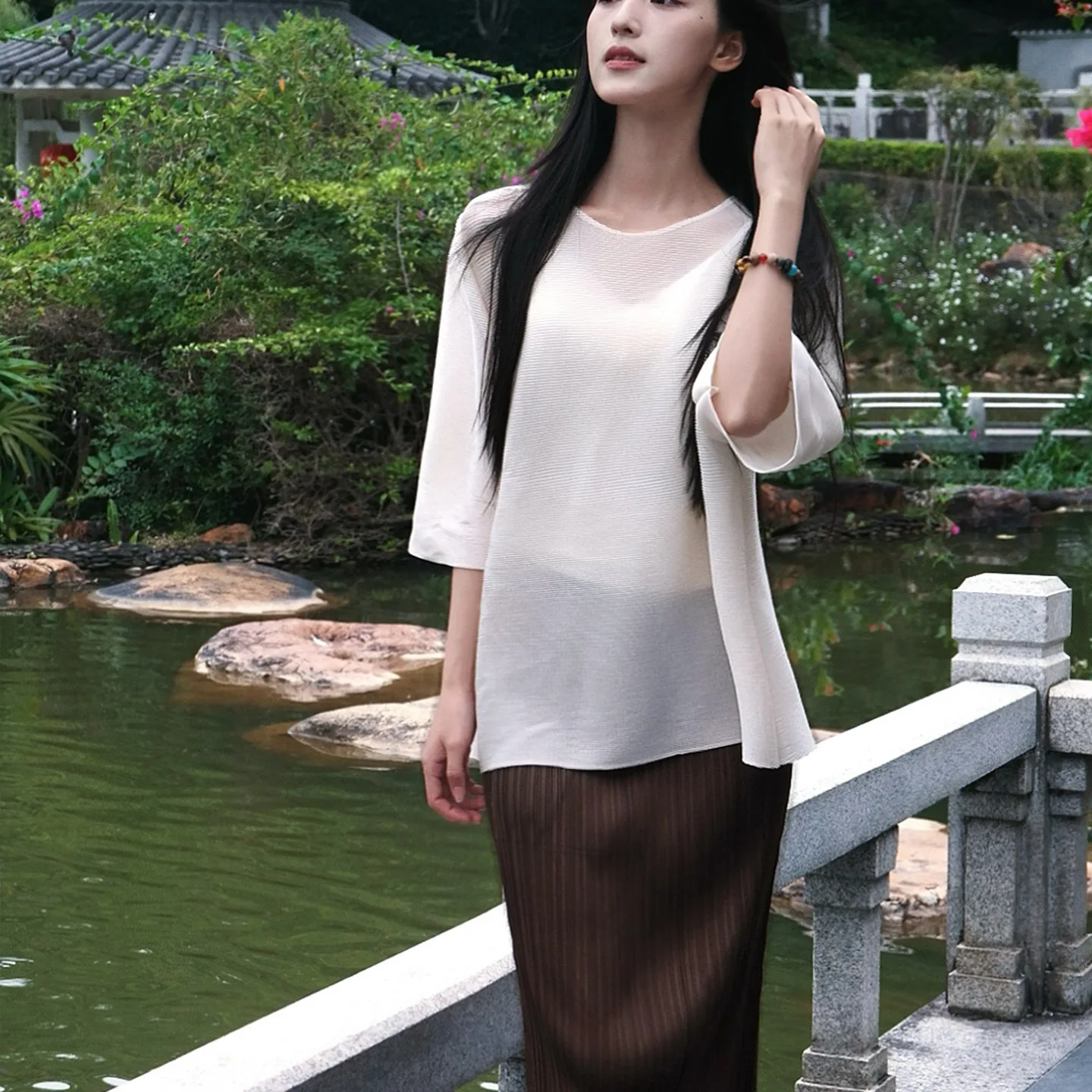 

Miyake Pleated 2025 Spring Suit Female Autumn Temperament Versatile Long-sleeved Top Fashion Half-body Skirt Two-piece Set