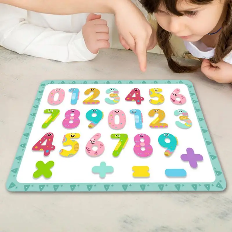 Magnetische alfabetletters Koelkast Lettermagneten met bord Kleurrijk speelgoed Educatieve spellen voor kinderen Spelling en leren