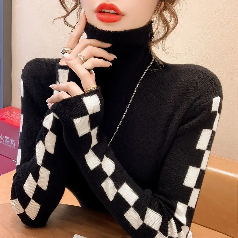 Knitted Women\'s 2023 Autumn and Winter New Korean Fashion All-match Solid Color Long Sleeved Turtleneck Slim Sweater Bottom Tops