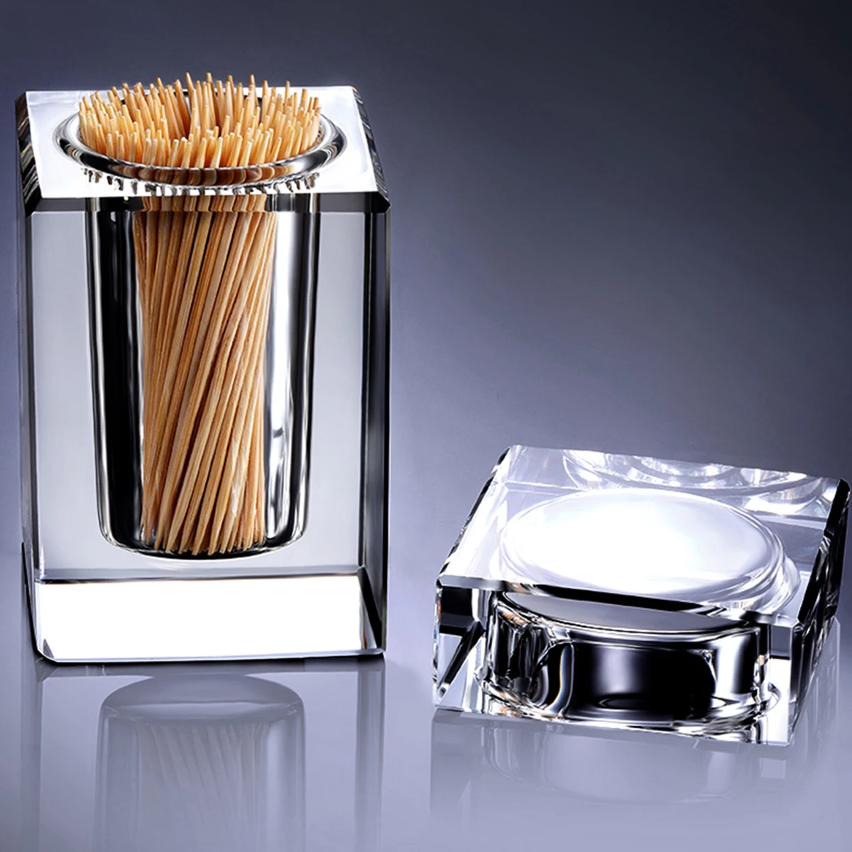 

Toothpick Dispenser Small Size Large Capacity Dustproof Closed Design Portable Easy Use Holder for Home Office