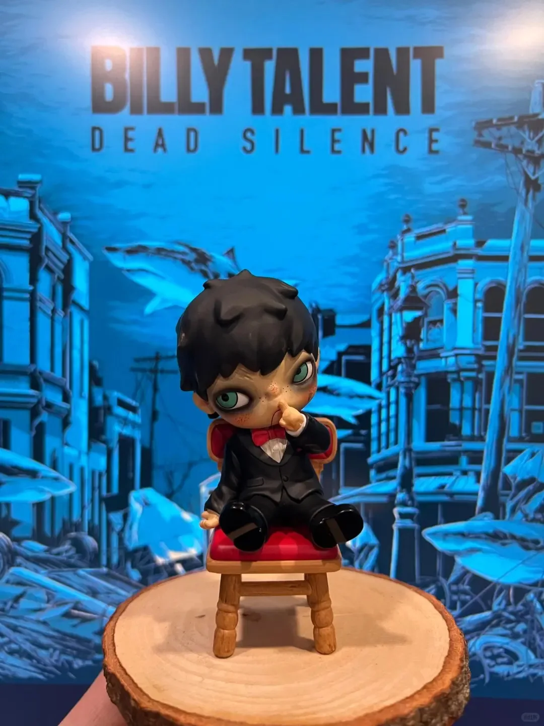 

POPMART Hirono × Dead Silence Figure Limited Edition Kawaii Fun Toys Surprise Collection Birthday or Christmas Gifts in Stock