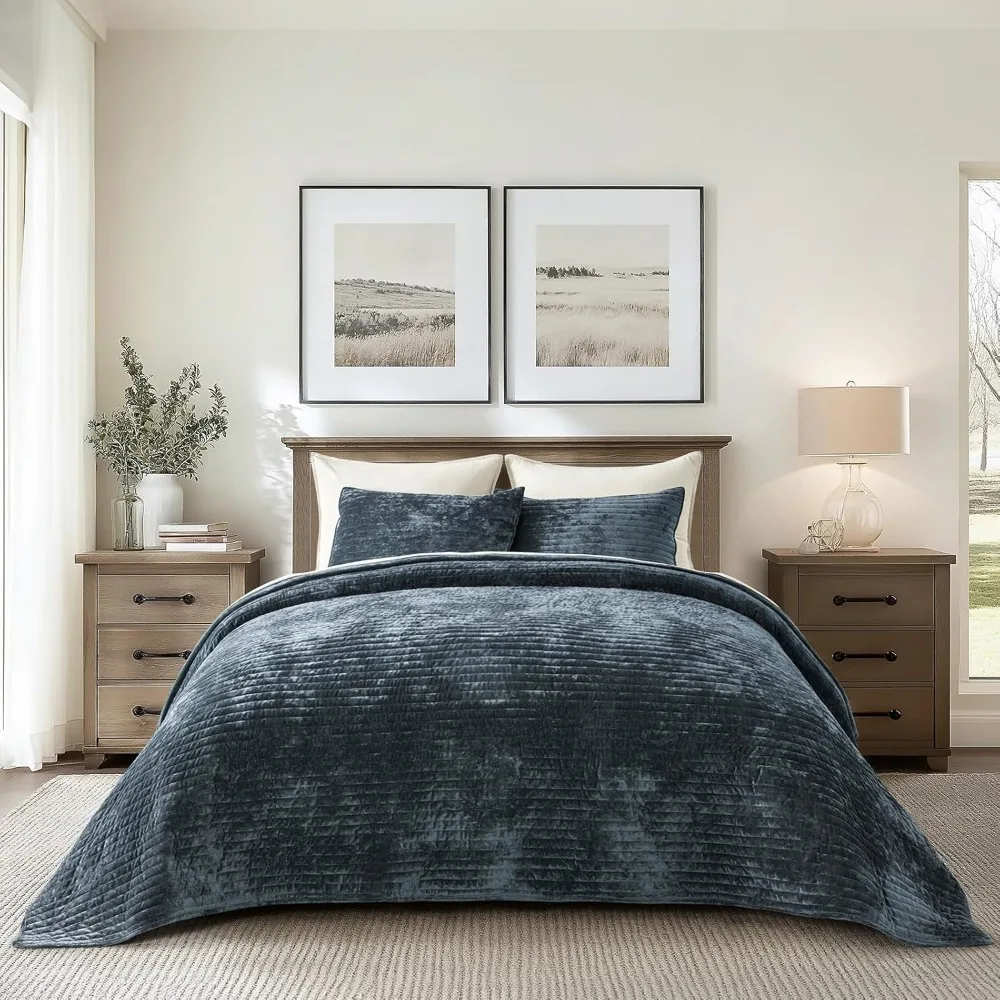 

King Size EVERGRACE Velvet Quilt Set, Luxurious Striped Channel Bedding, Lightweight All-Season Comforter