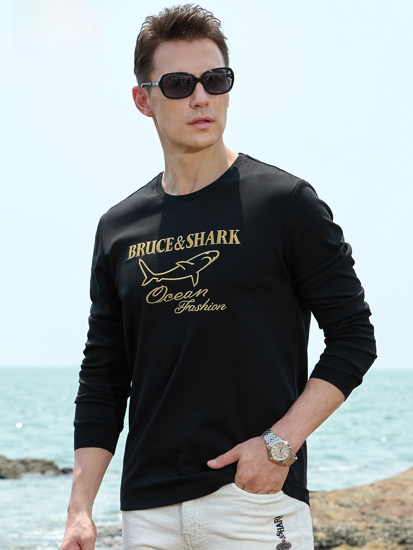 

Fall New Men's Thiened Loose Long Sve T-irt Bruce & ark Brand Embroidered Casual Faion Breathable Bot irt