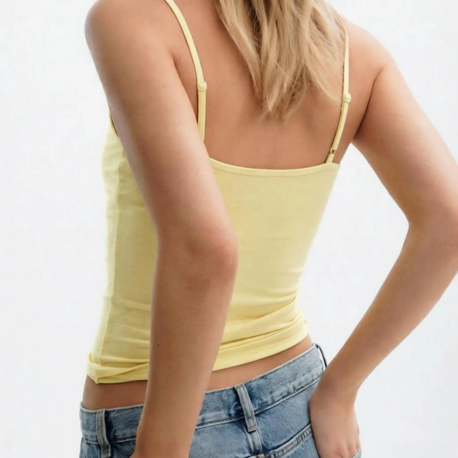 Women's Lace Trim Camisole Solid Color Spaghetti Strap V-Neck Slim Fit Tank Tops Going Out Crop Tops Fashion Streetwear