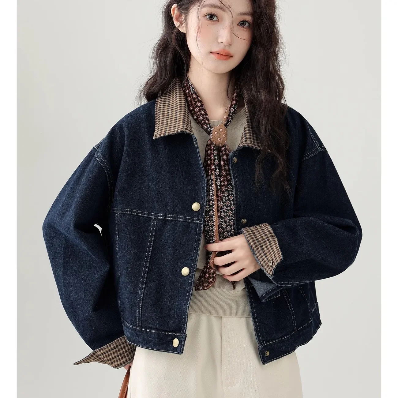 

Женская винтажная джинсовая куртка в клетку с пэчворком, укороченная, свободного кроя, оверсайз, уличная мода для невысоких