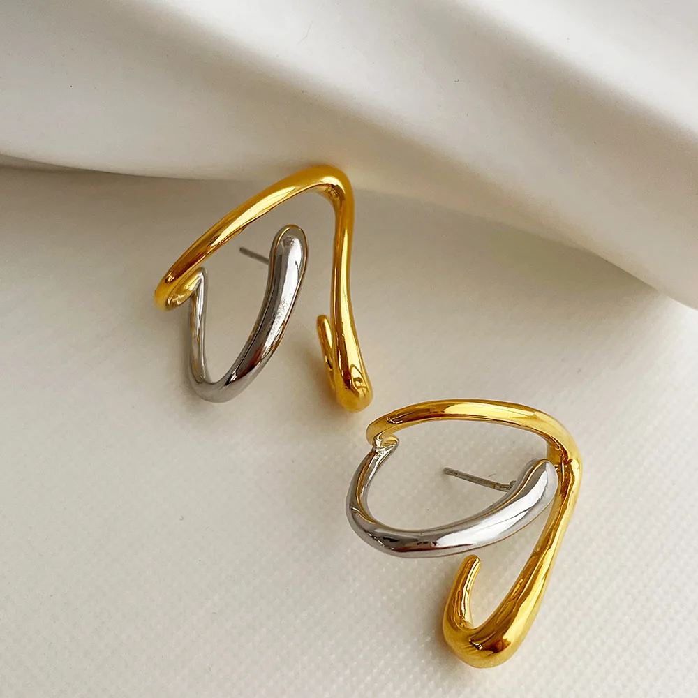 Korean French Niche Design Sense Irregular Abstract Earrings Feminine Cold Wind Metal Contrast Stud Earrings