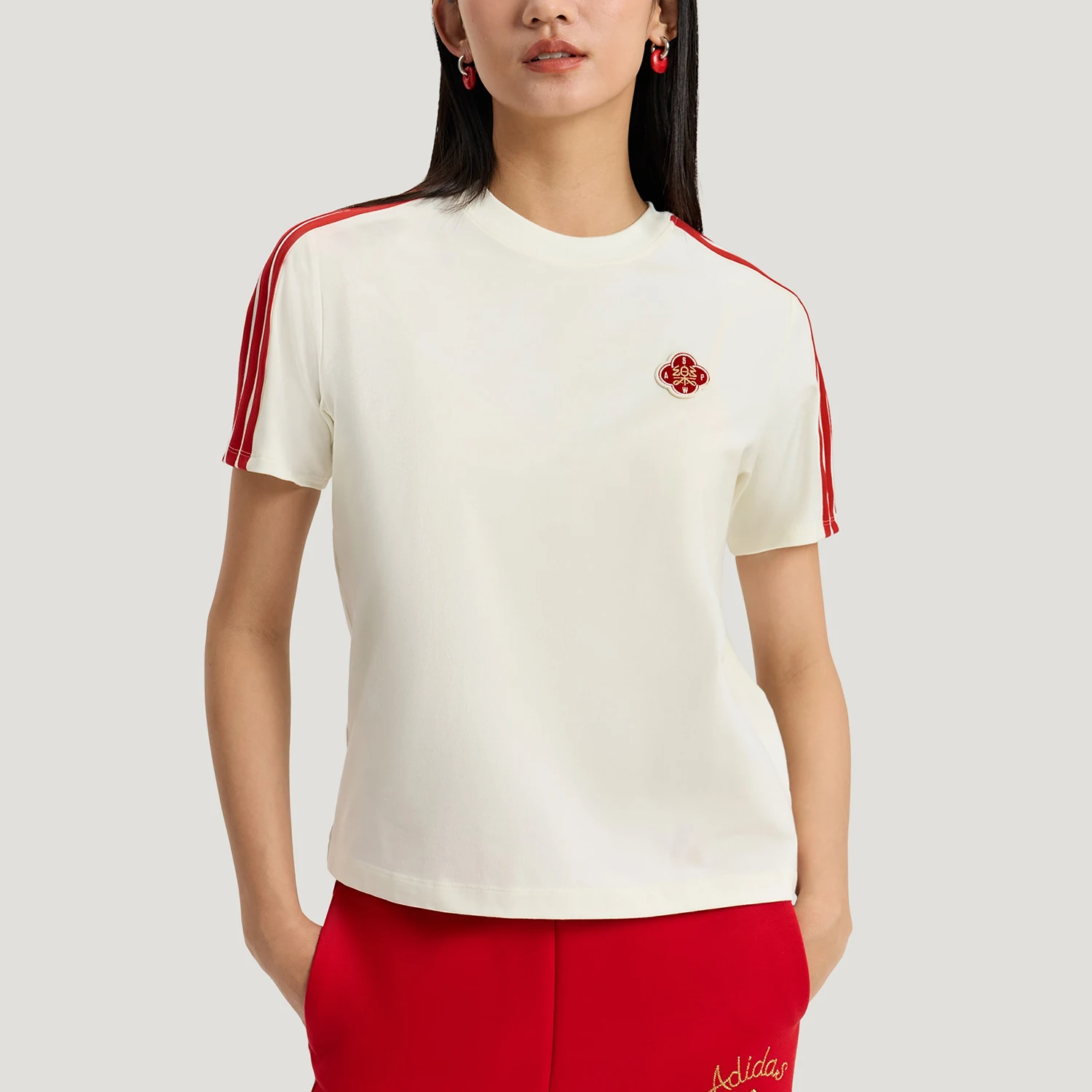 

Оригинальная женская спортивная дышащая футболка Adidas с круглым вырезом и короткими рукавами KV0507