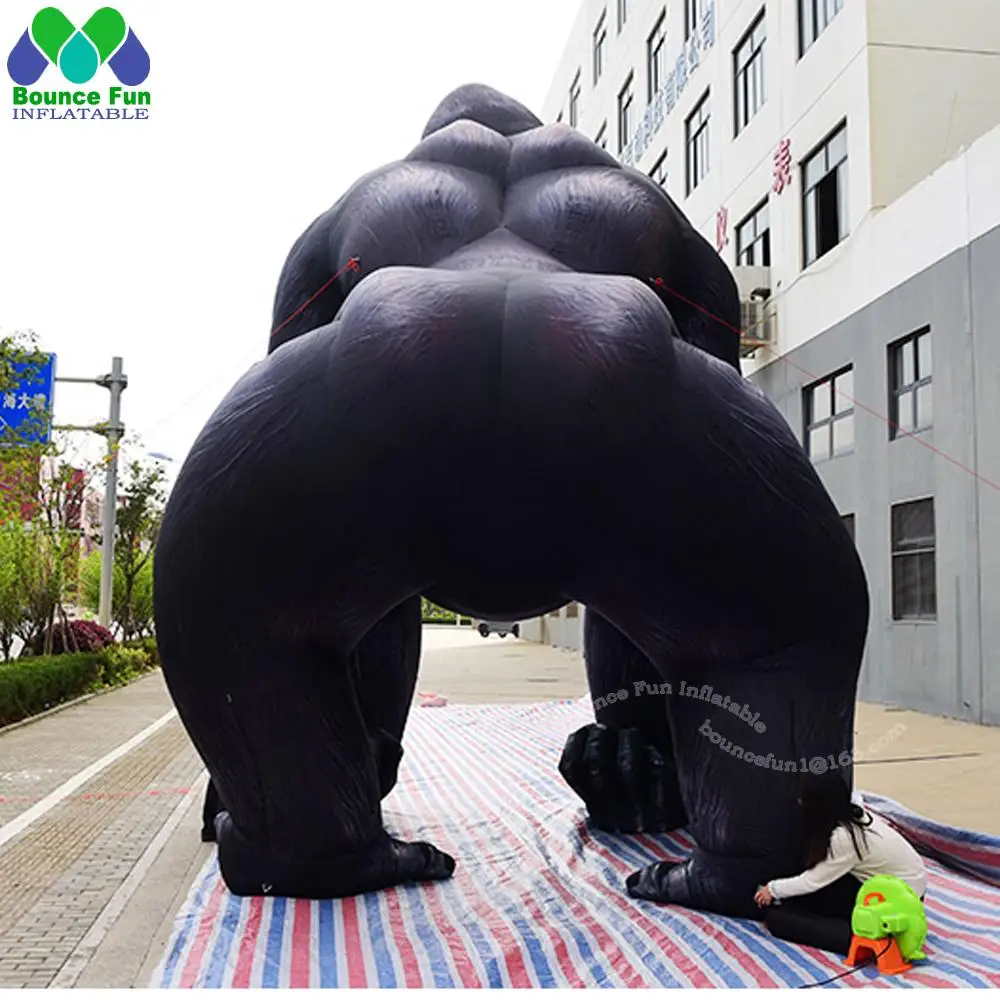 Giant Black Inflatable Gorilla Customized 6m High Huge Inflatables animal For Outdoor Event Festival