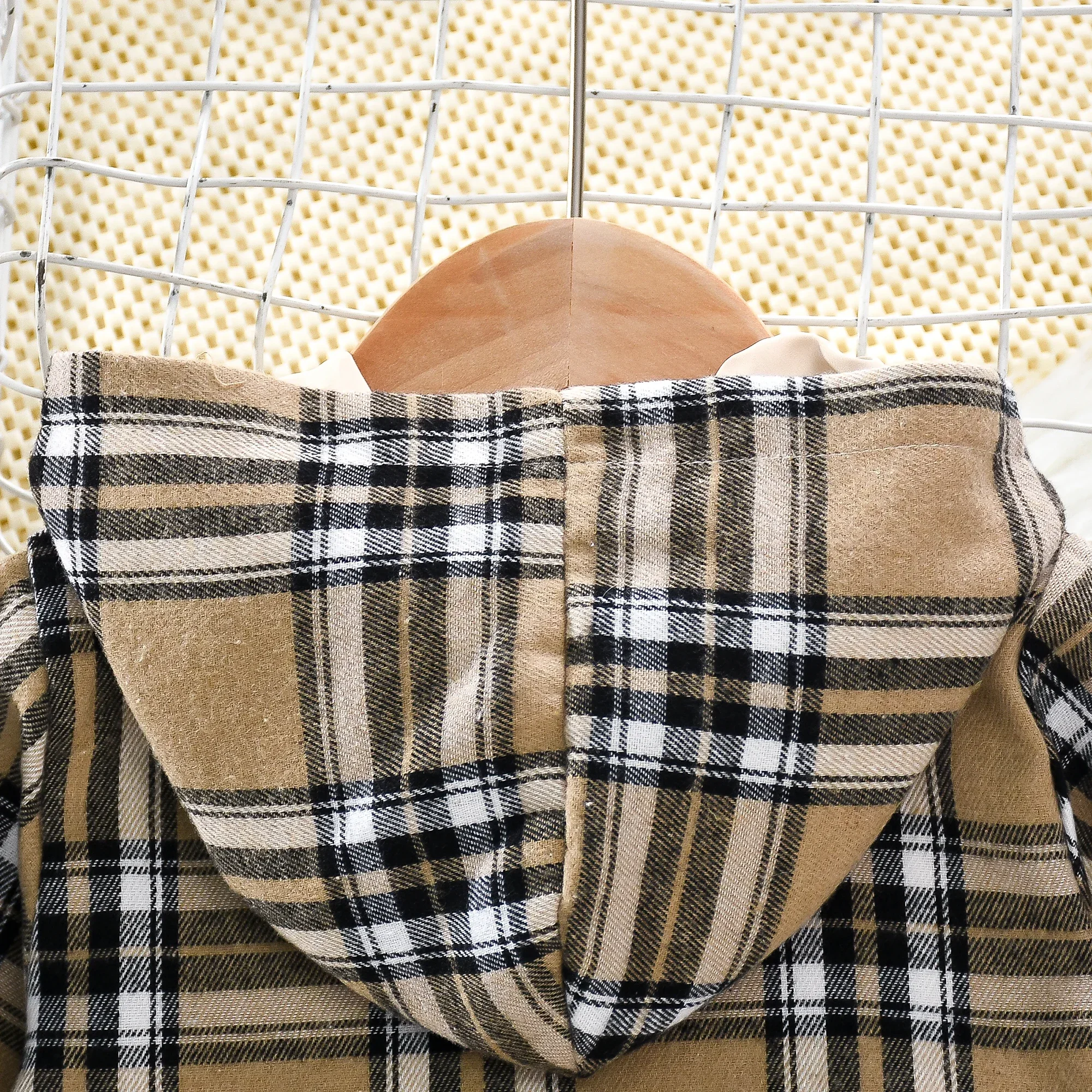 Baby Autumn Coat Fashion Plaid Hooded Long Sleeved Woolen Children\'S Clothing Suitable for 0-3 Years Old