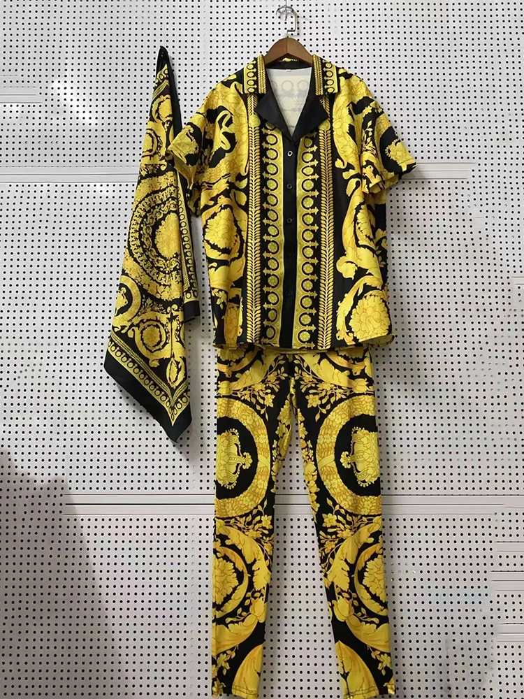 Designer Retro-Pyjama mit geometrischem Muster, Windshirt, zweiteilig, Sommer 2026, Damenbekleidung + Strickhose, modischer Anzug + Seidenschal
