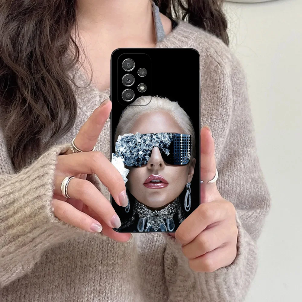 Singer L-Lady Gaga Phone Case For Samsung S24,23,22,30,21,10,9,Ultra,Plus,Lite,FE,5G Black Soft Case