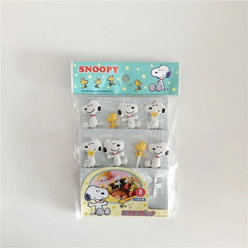 

8pcs Anime Cute Snoopy Fruit Sign Cartoon Children's Fruit Fork Bento Fork Japanese Portable Cake Decor Toy Gifts
