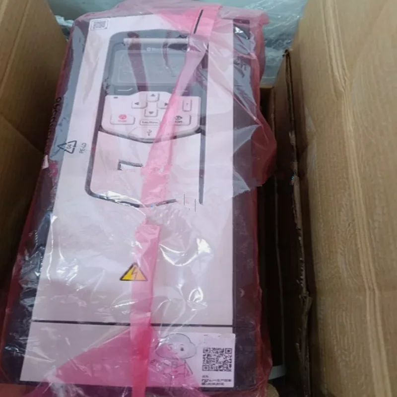 ACS880-01-14A3-7   ACS880-01-019A-7	  ACS880-01-027A-7   ACS880-01-04A6-2	   ACS880-01-06A6-2   New Original Inverter
