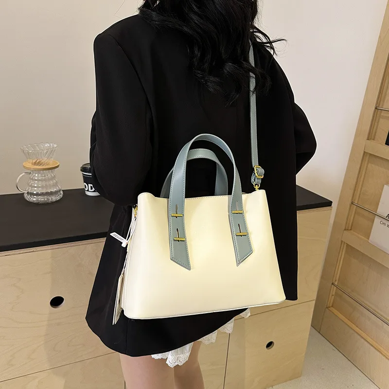 

2025 Новая модная и изысканная сумка через плечо на одно плечо, атмосферная сумка для матери, высококачественная портативная большая сумка большой вместимости в стиле ретро