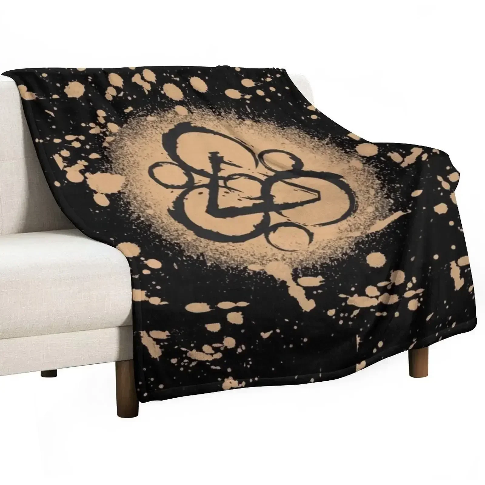 BLEACH splatter KEYWORK LATITUDE Throw Blanket Bed linens Sleeping Bag For Decorative Sofa Summer Vintage halloween Blankets