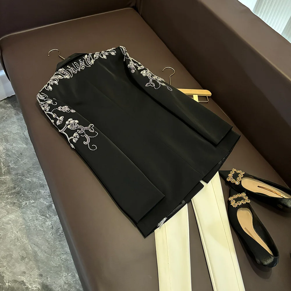 TWOTWINSTYLE Slimming Solid Gorgeous Jackets For Women V Neck Long Sleeve Spliced Diamonds Chic Coat Female Fashion KJA508619